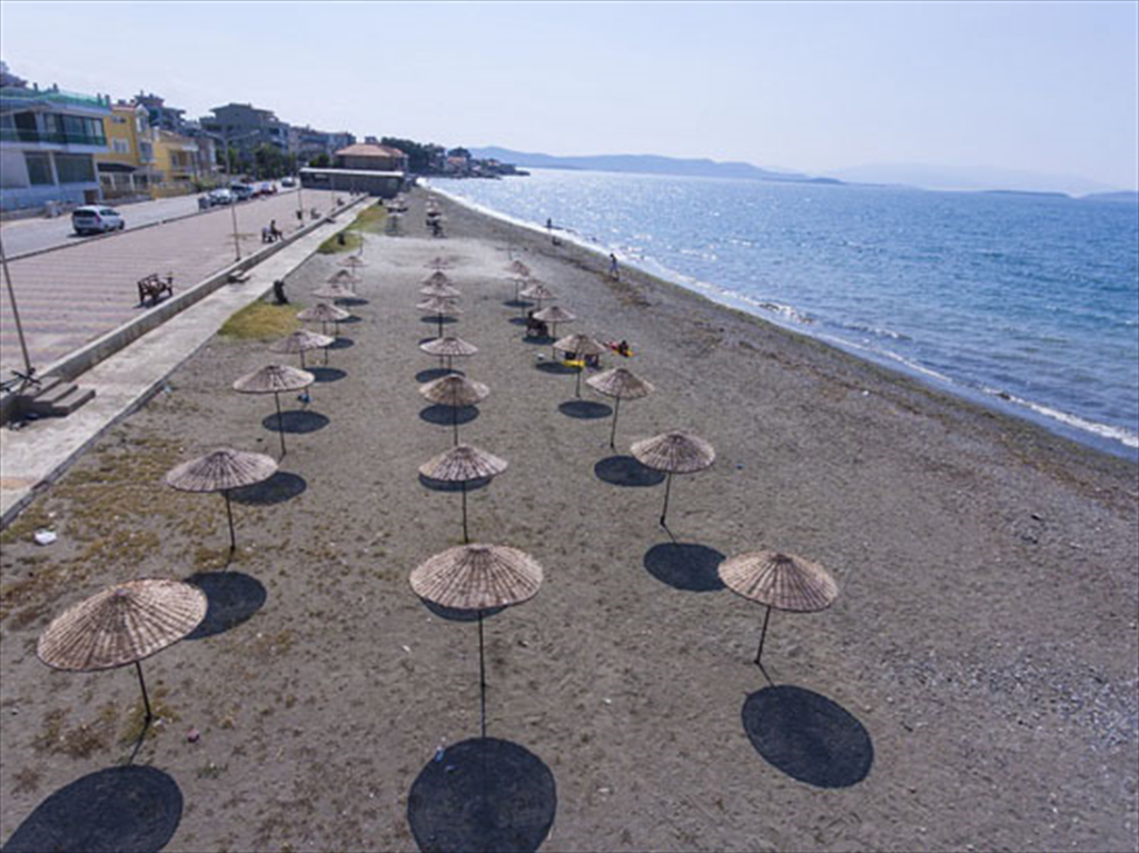 Urla Belediyesi Zeytinalanı Mahallesi Plajı