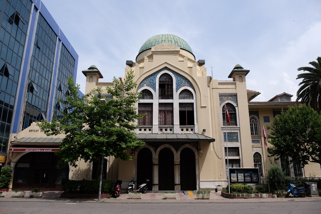 İzmir Devlet Opera ve Balesi  (Milli Sinema)