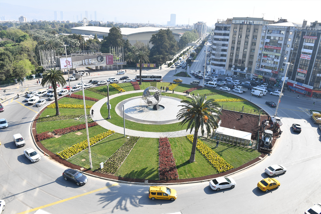 Dokuz Eylül Meydanı