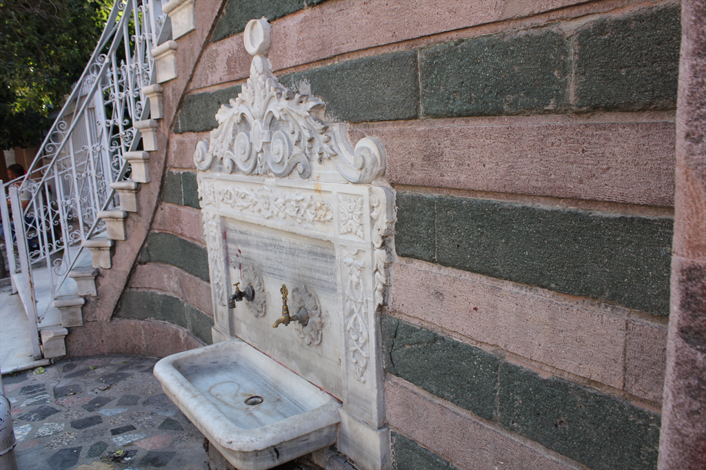Salepçioğlu Camisi ve Medrese Çeşmeleri