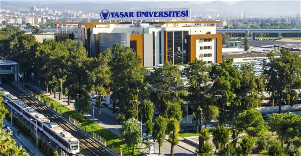 İzmir Yaşar Üniversitesi