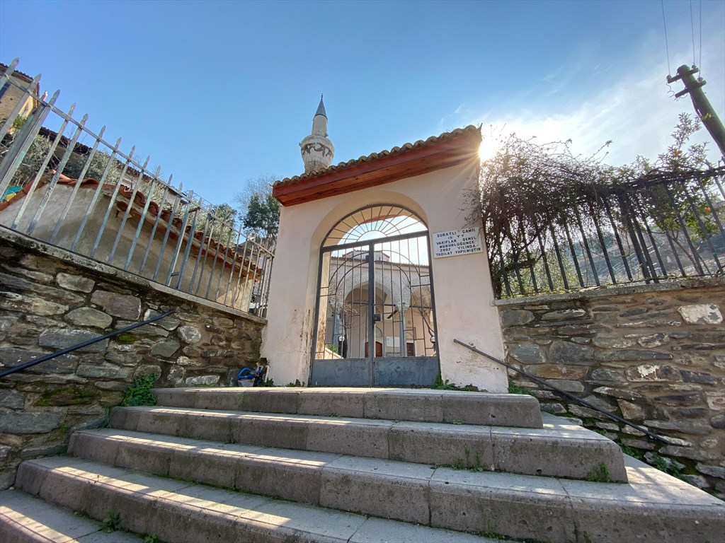 Suratlı Mehmet Paşa Camisi