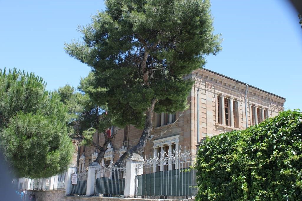 Eski Bergama Lisesi (Anadolu Öğr. Lisesi)