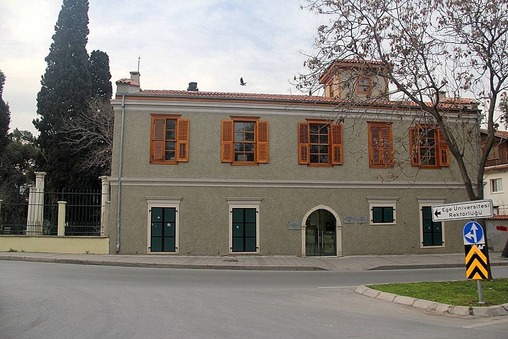 Kuyulu Köşk (Kuyulu Mansion) (İzmir Research and Application Center)