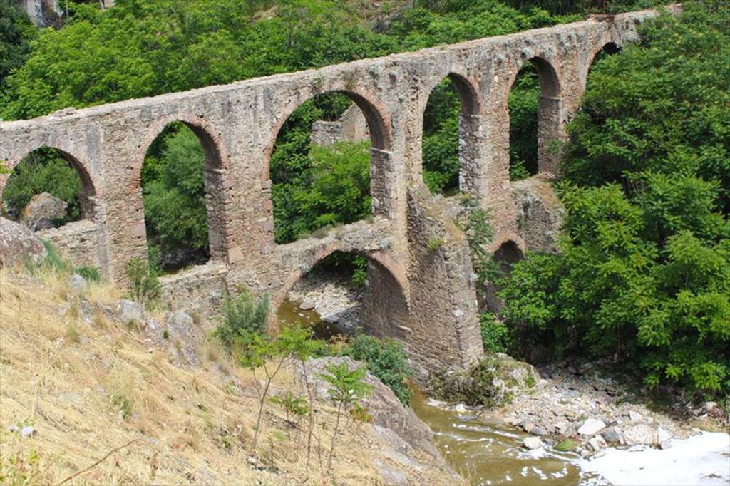 Kızılçullu Aqueducts