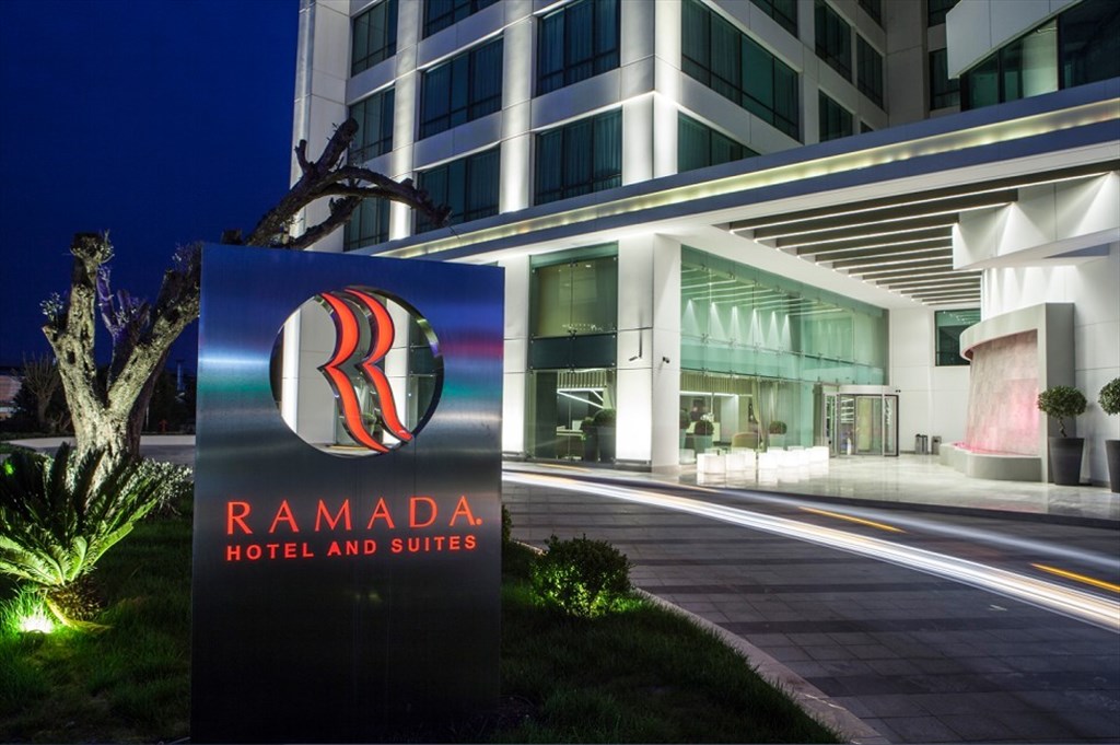 Ramada Hotel & Suites İzmir 