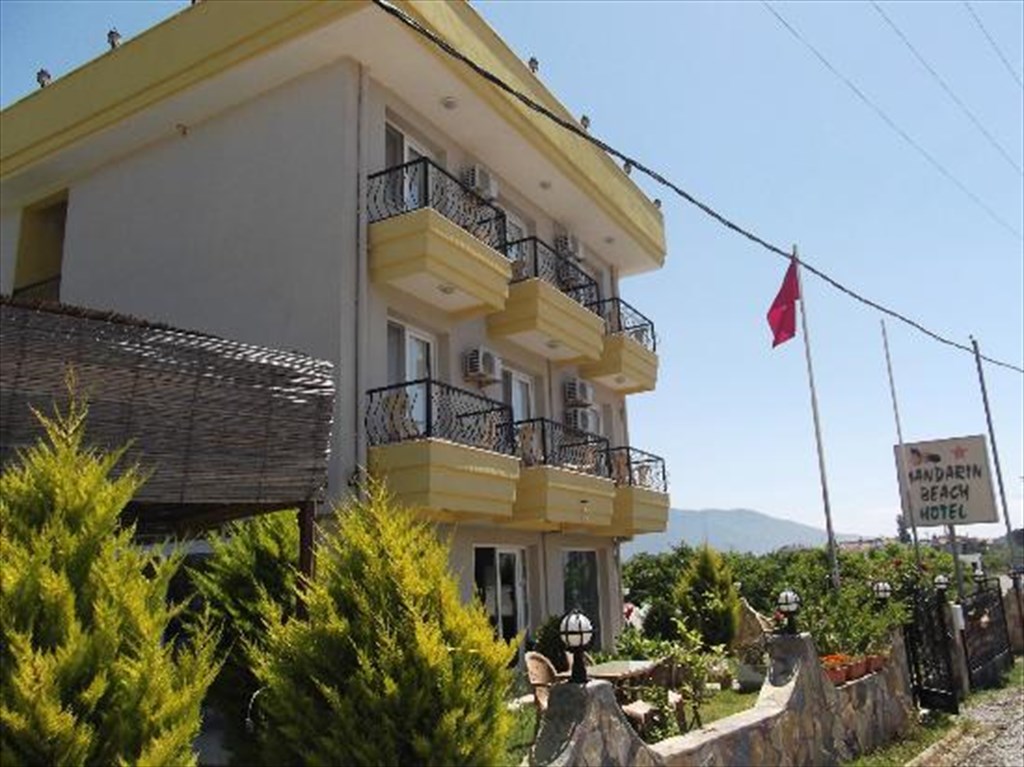 Mandarin Beach Hotel 