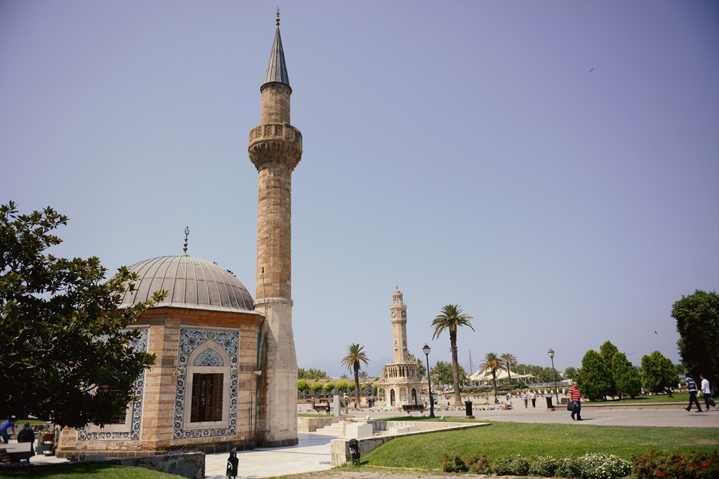 Yalı (Konak) Mosque
