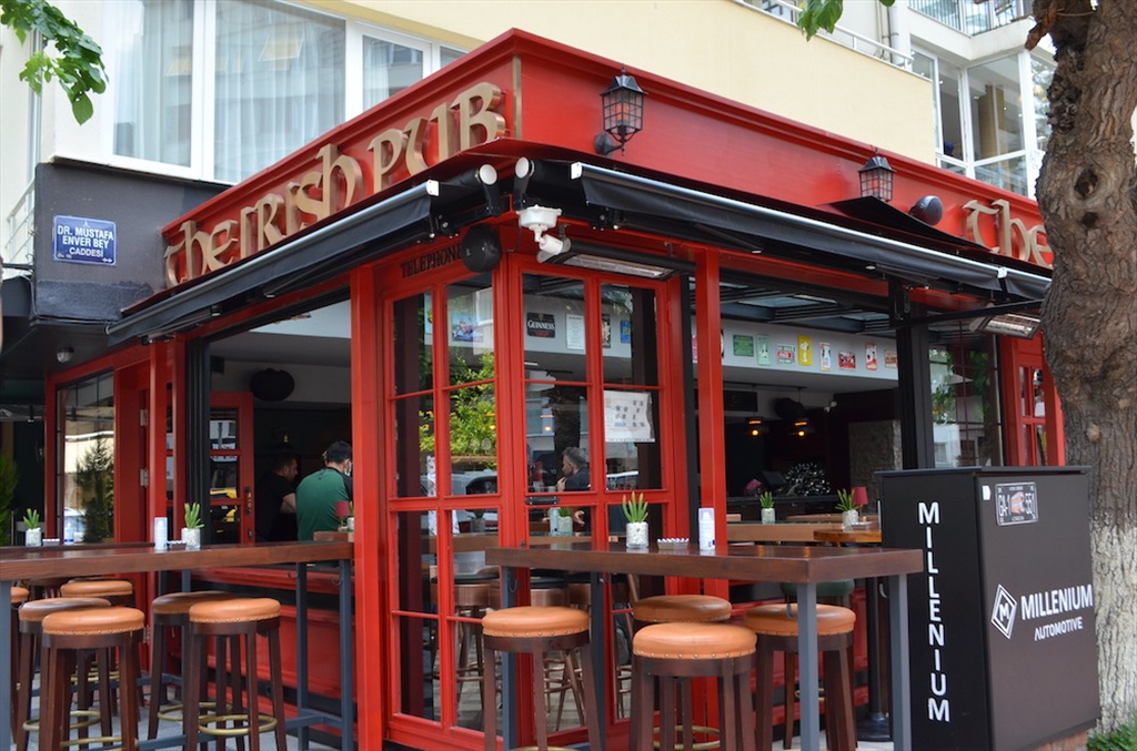 The Irish Pub