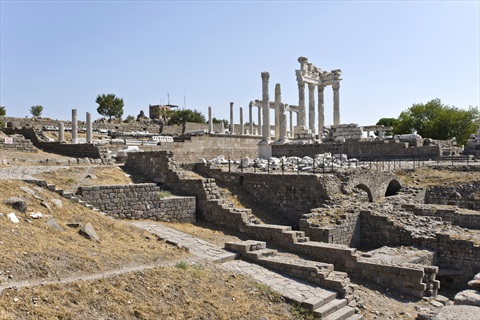 Pergamon Antik Kenti (Akropol)