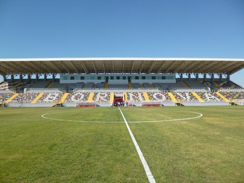 Bornova Aziz Kocaoğlu Stadium fotoğrafı