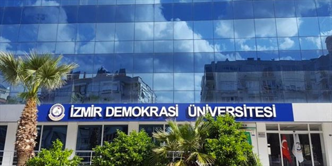 İzmir Demokrasi Üniversitesi fotoğrafı