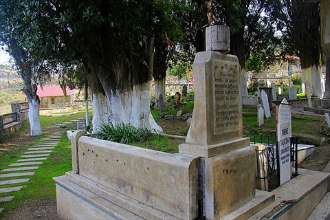 Hamza Baba Türbesi ve Mezarlığı fotoğrafı