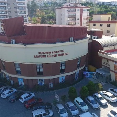 Культурный центр им. Ататюрка в Нарлыдере fotoğrafı