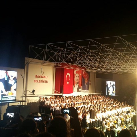 Bayraklı Belediyesi Atatürk Açıkhava Tiyatrosu fotoğrafı