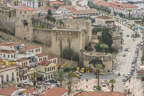 Çeşme Fortress fotoğrafı