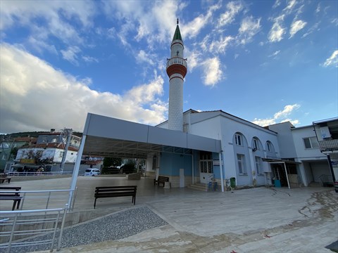 Yukarı Çarşı Mosque fotoğrafı